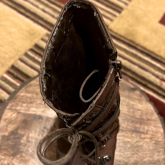 Gently worn animal print booties. Size 39 faux fir and leather. Side Zipper - Picture 6 of 6